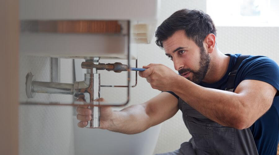Expert burst pipe repair services in Maben, MS